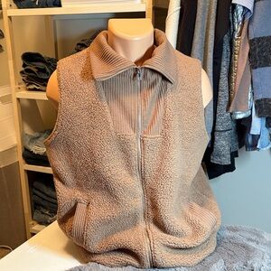 Sage Collective Tan Sherpa Vest